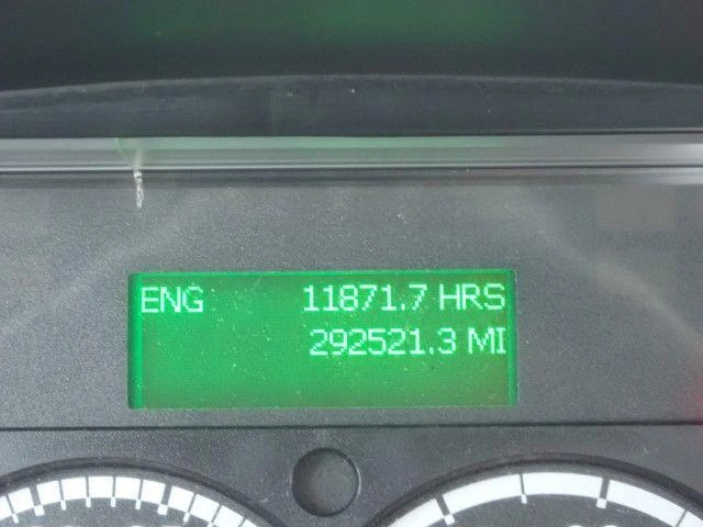 2021 Freightliner M2-112