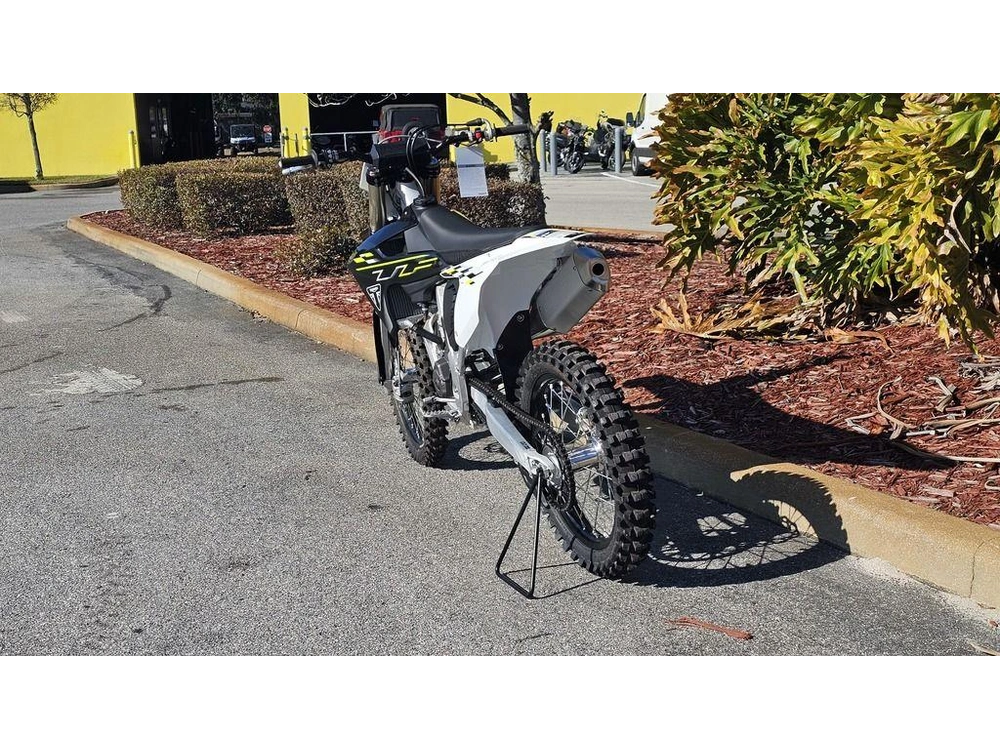 2026 Triumph Tf 250-x Jet Black/pure White