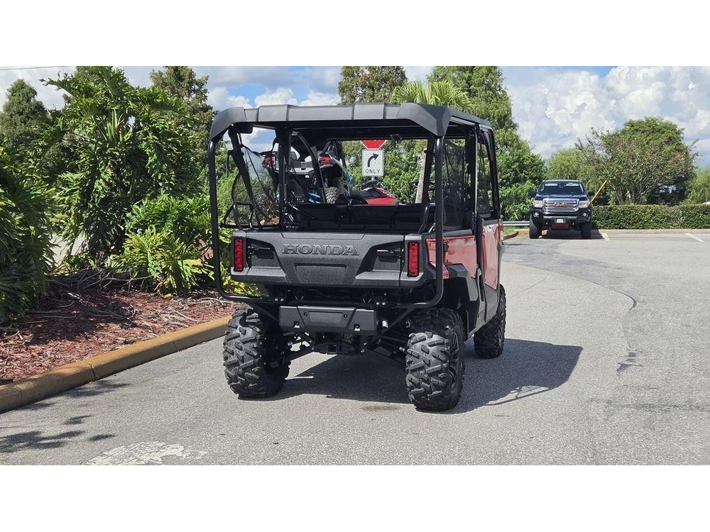 2026 Honda Pioneer 1000-5 Deluxe
