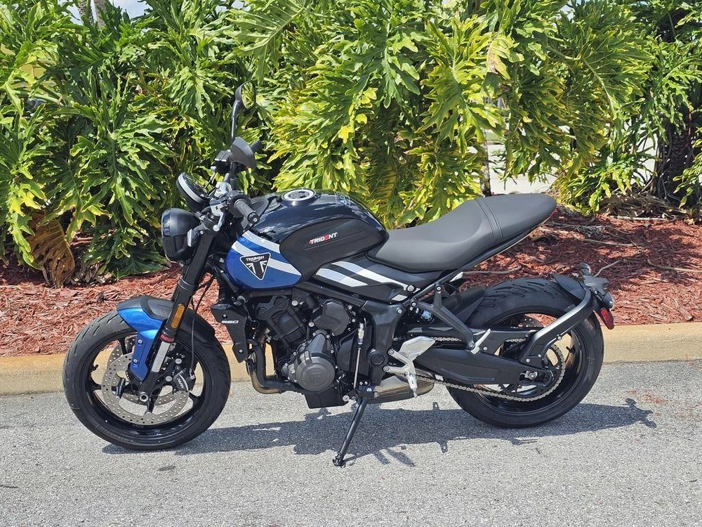 2025 Triumph Trident 660 Cobalt Blue/sapphire Black