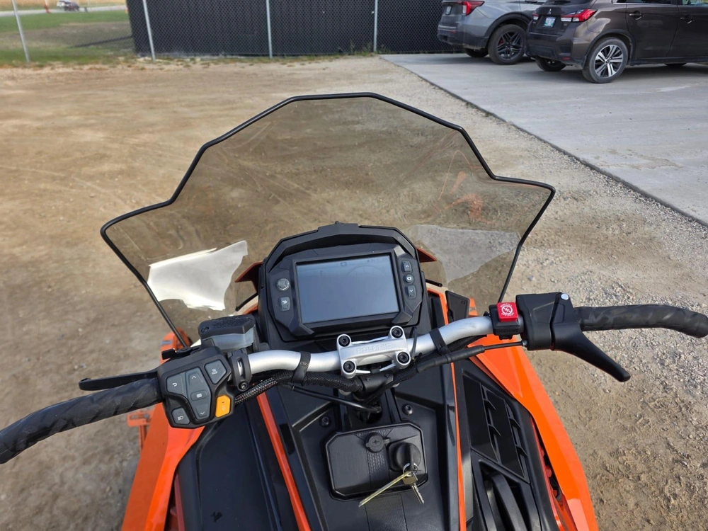 2024 Polaris 850 Indy Vr1 Matryx 137