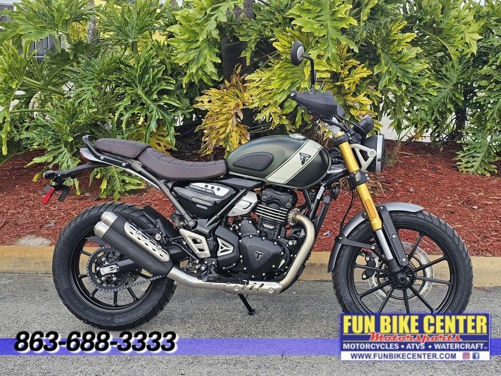 2026 Triumph Scrambler 400 X Matte Khaki Green/matte Fusion White