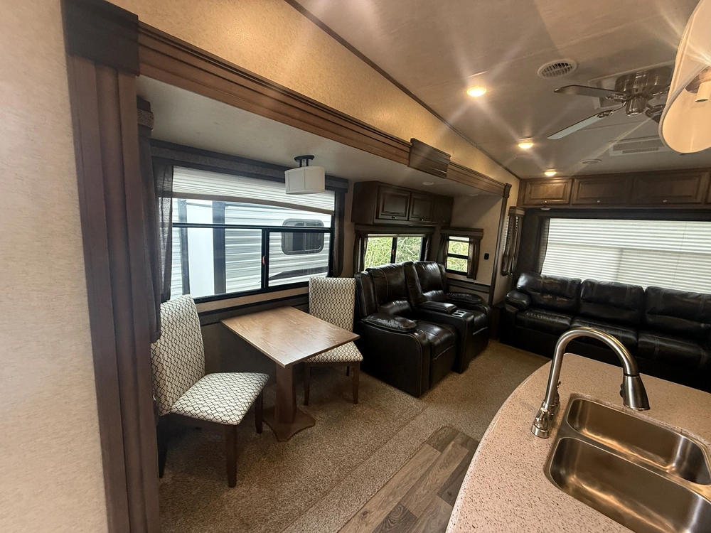 2017 Heartland Rv Elkridge 35tsrl