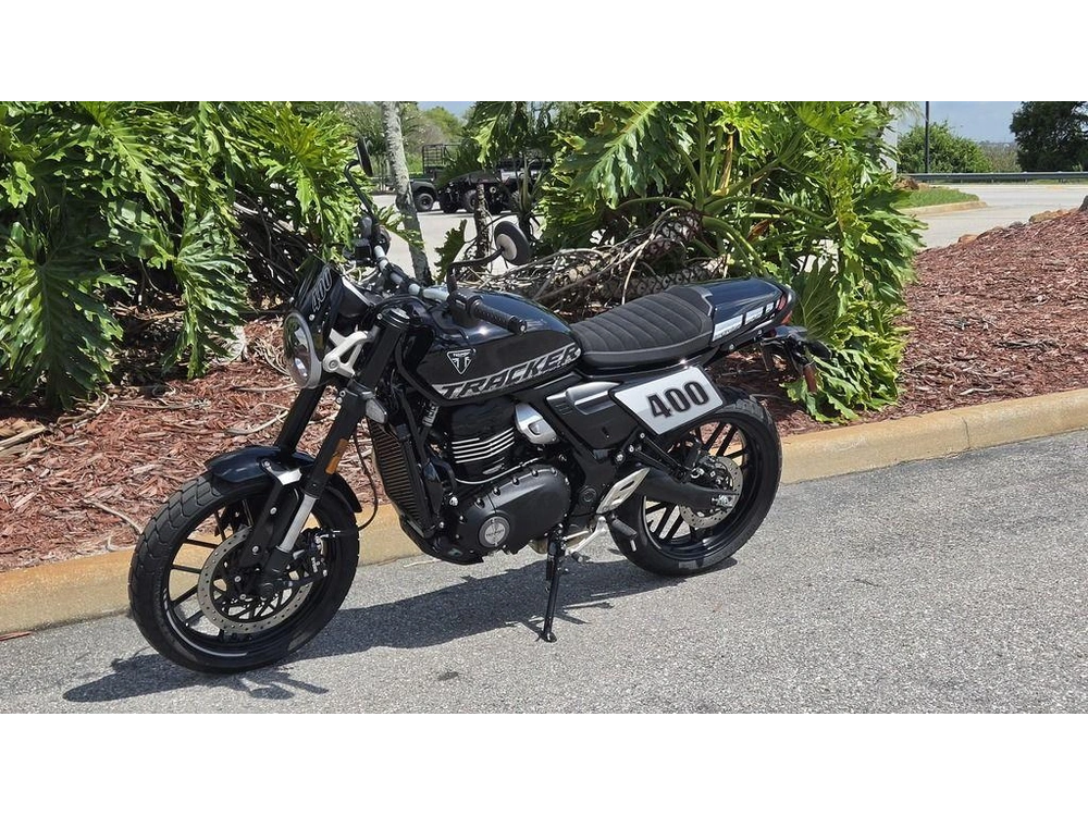 2026 Triumph Tracker 400 Phantom Black