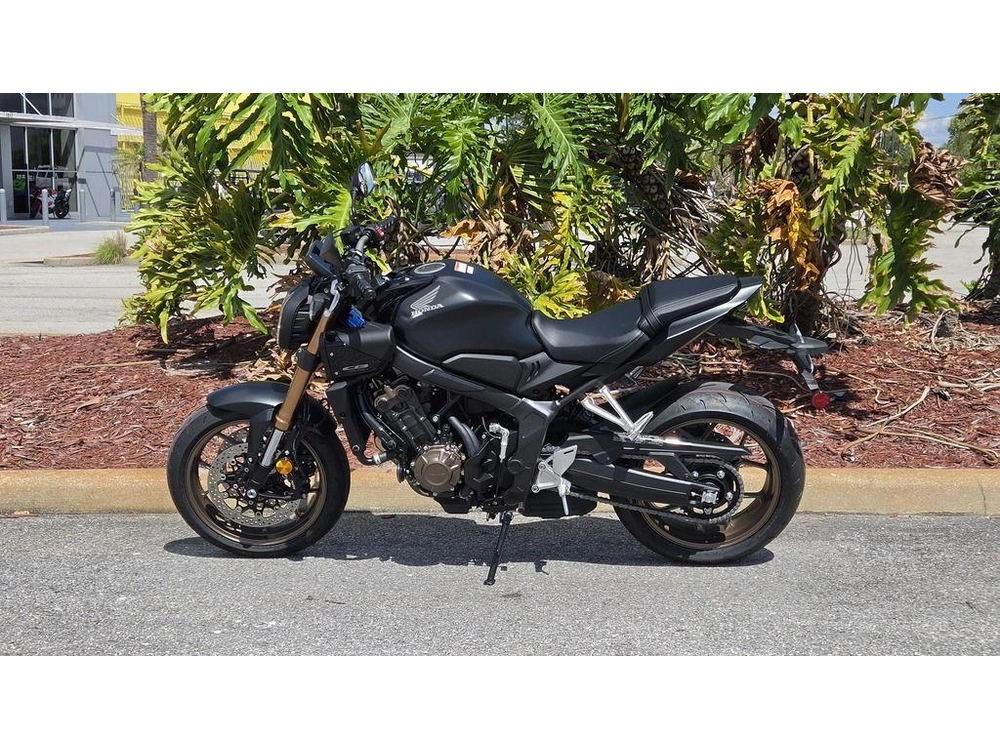 2026 Honda Cb650r E-clutch