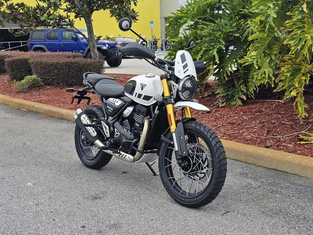 2026 Triumph Scrambler 400 Xc Vanilla White