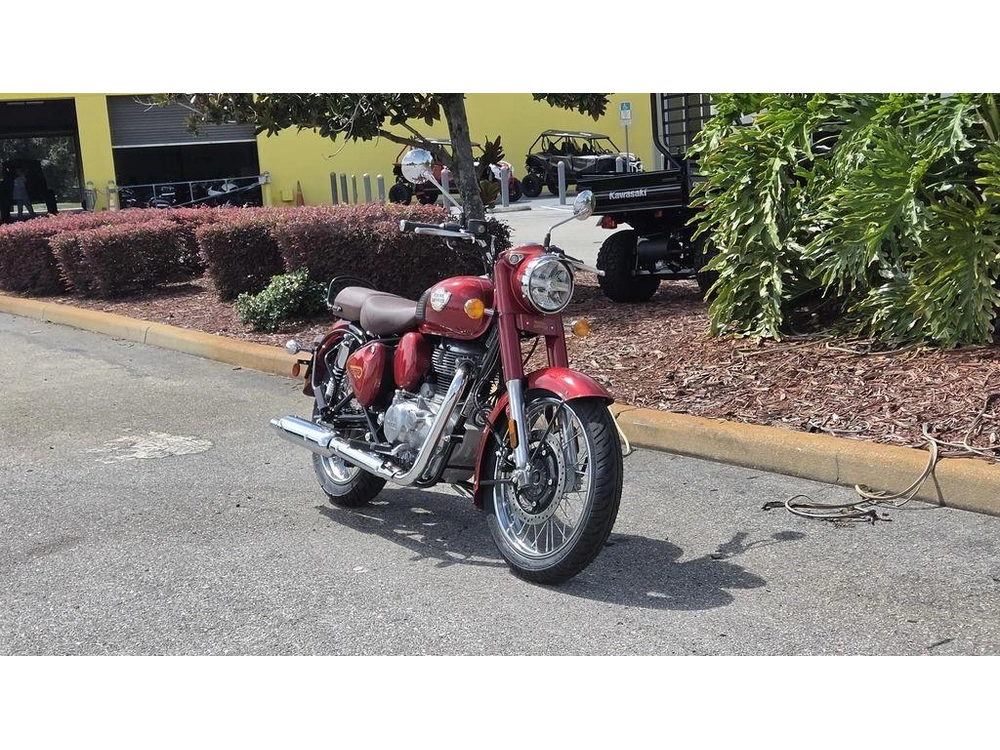 2027 Royal Enfield Classic 350 Madras Red