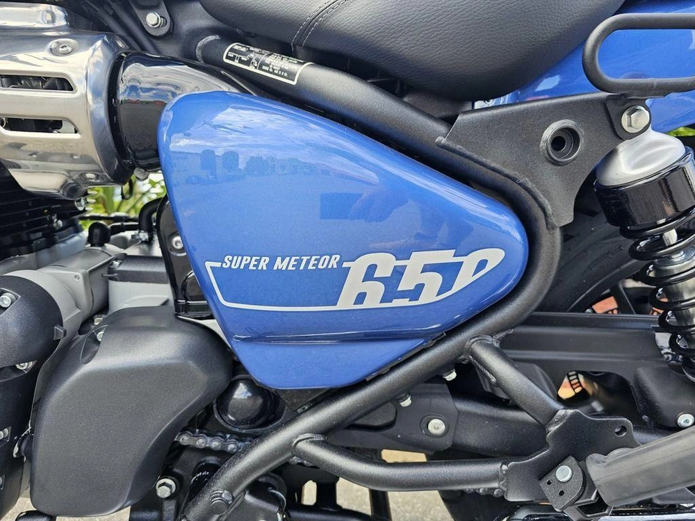 2024 Royal Enfield Super Meteor 650 Astral Blue