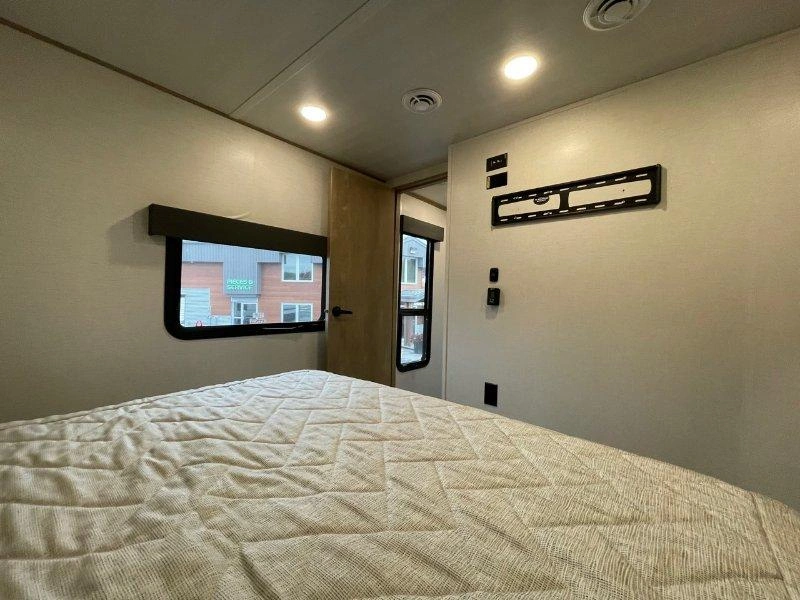Keystone Rv Carbon 338 2022