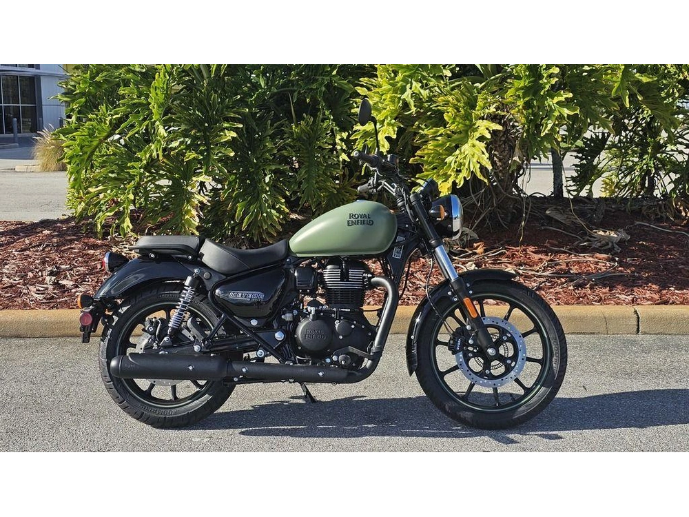 2024 Royal Enfield Meteor 350 Fireball Matte Green