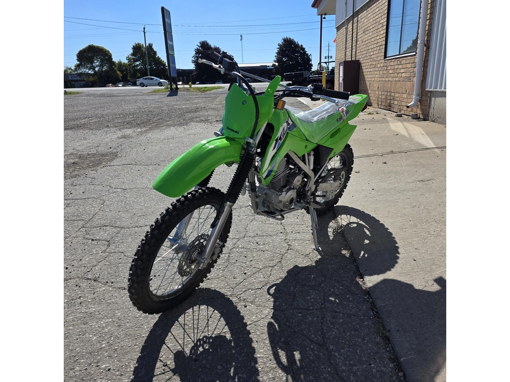 2027 Kawasaki Klx140r L alt