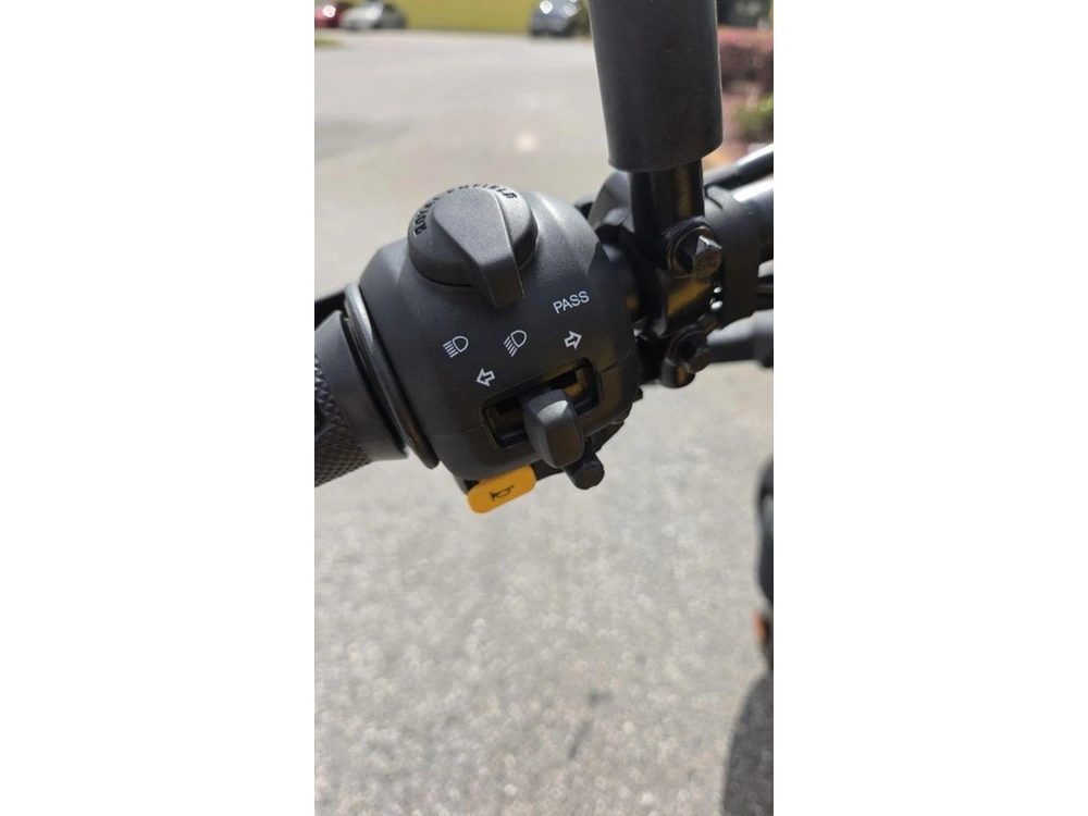2026 Royal Enfield Guerrilla 450 Playa Black