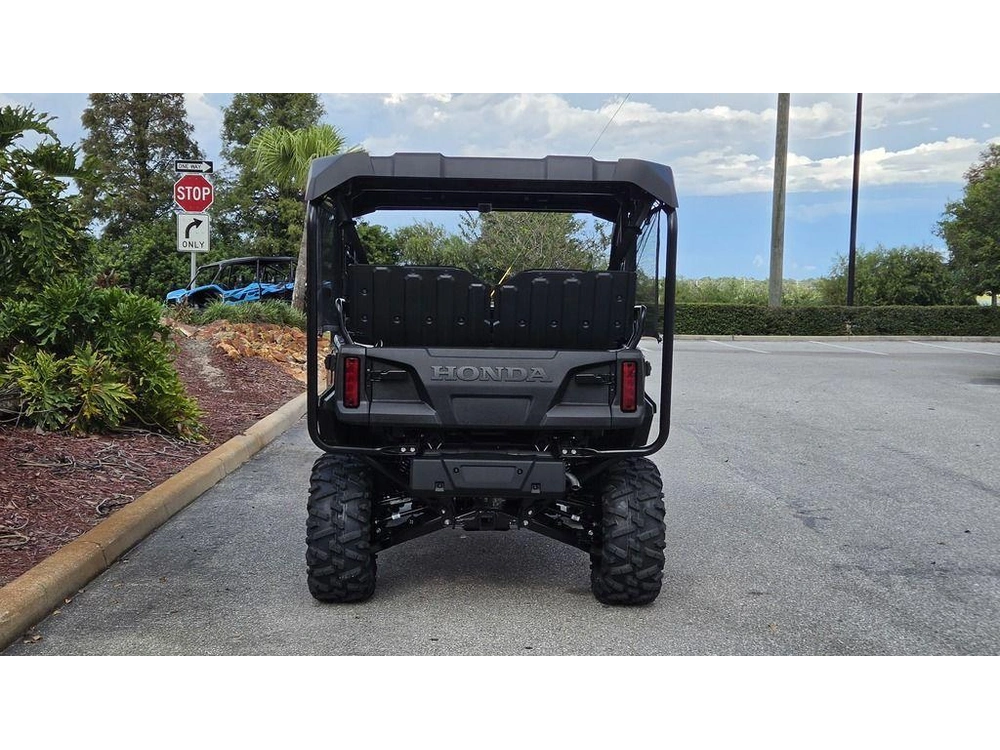 2026 Honda Pioneer 1000-5 Deluxe