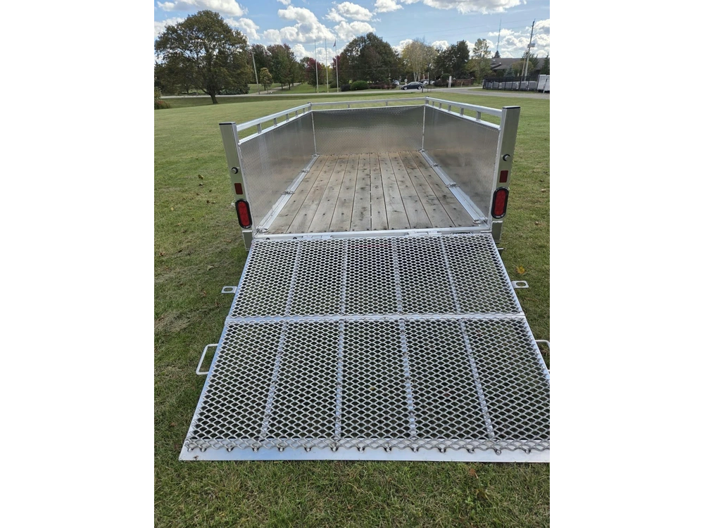 2027 Enbeck Aluminum Utility 5' X 10' Ta Highside Bi-fold