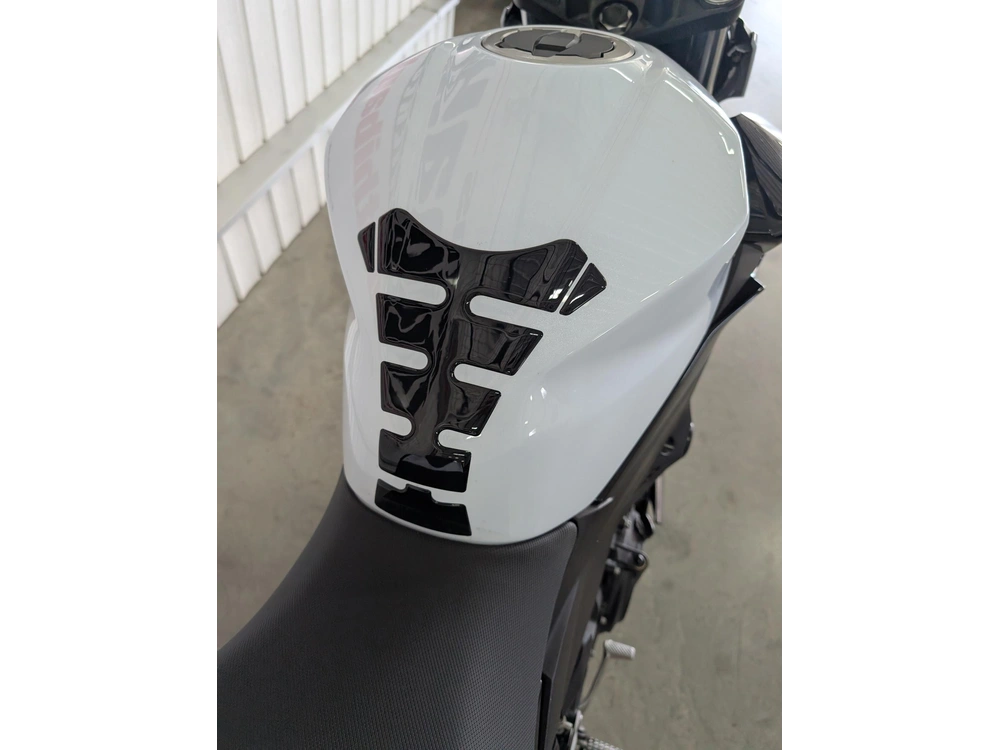 Kawasaki Z 400 2019 alt