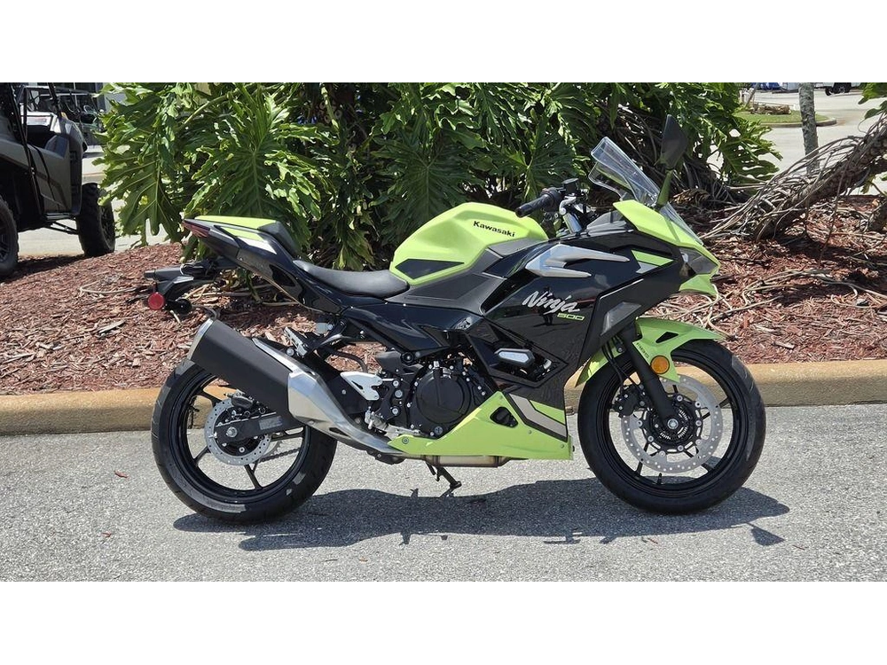 2026 Kawasaki Ninja® 500 Se Abs