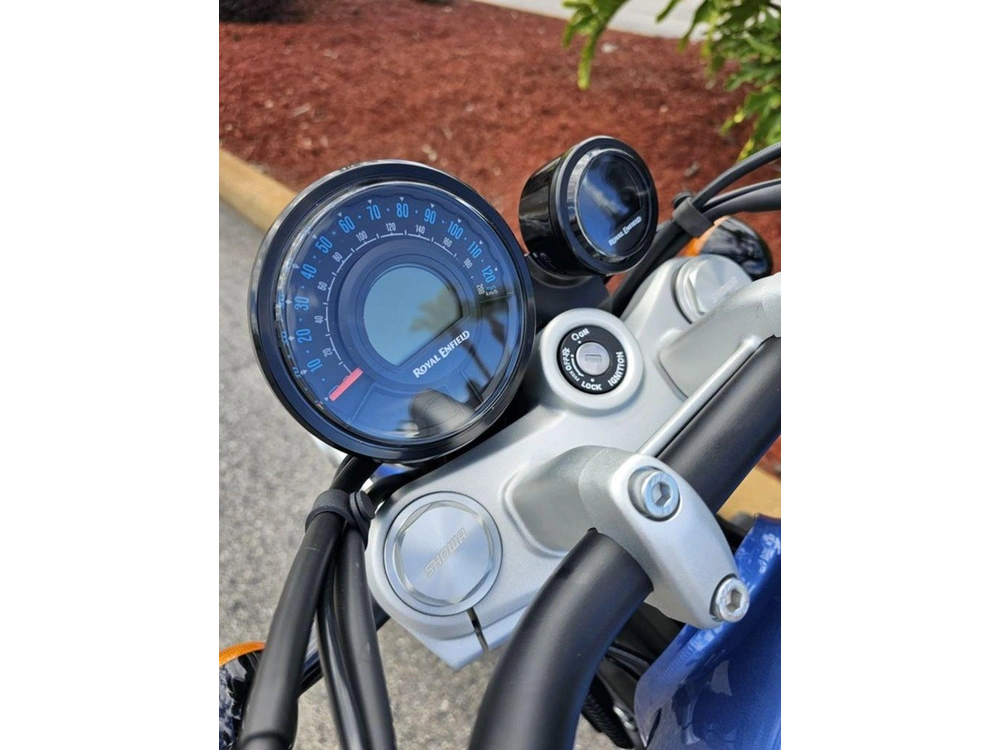 2024 Royal Enfield Super Meteor 650 Astral Blue