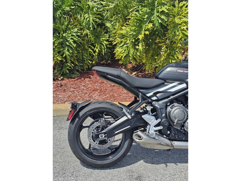 2025 Triumph Trident 660 Cobalt Blue/sapphire Black