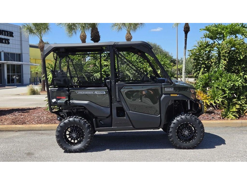 2026 Honda Pioneer 1000-5 Deluxe