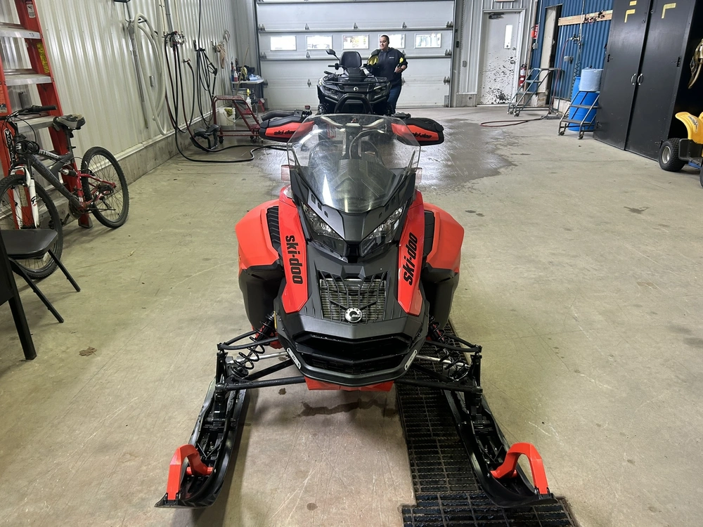 Ski-doo Expedition Xtreme 850 E-tec 2021 alt