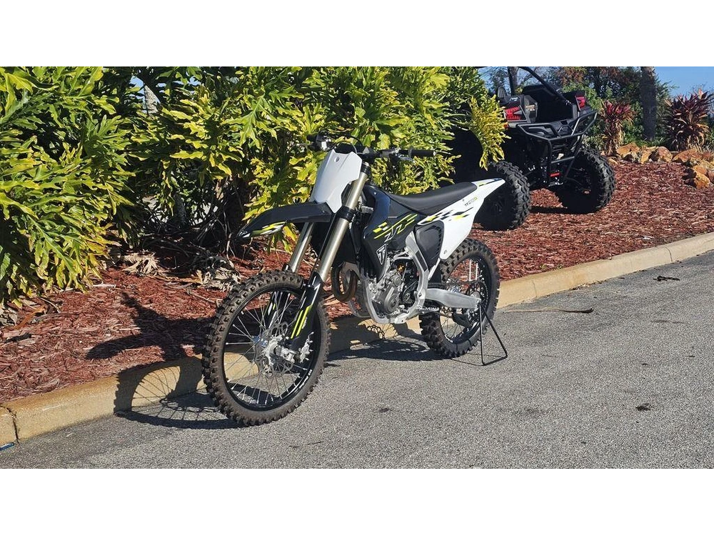2026 Triumph Tf 450-x Jet Black/pure White