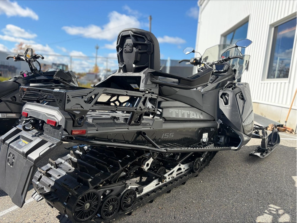 Polaris Titan 650 Adventure 155'' 1.8 2025 alt