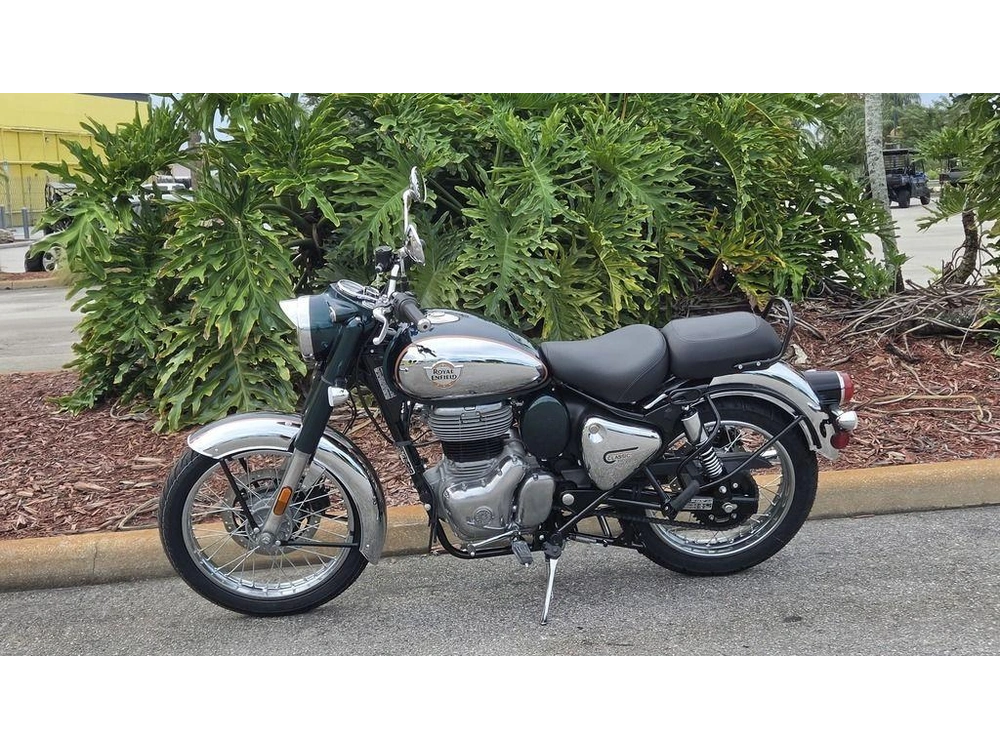 2027 Royal Enfield Classic 350 Emerald Green