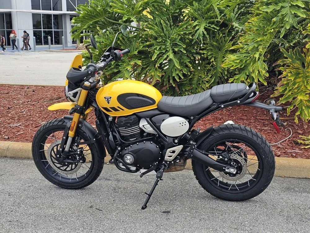 2026 Triumph Scrambler 400 Xc Racing Yellow