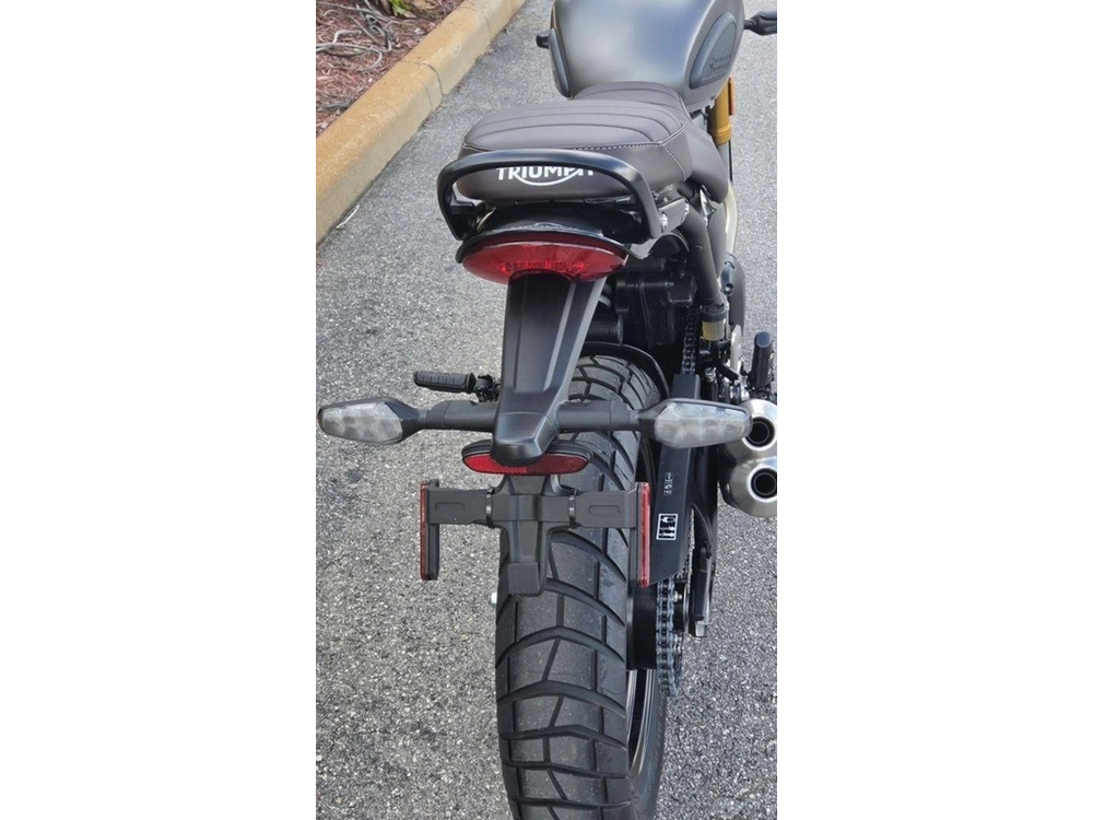 2027 Triumph Scrambler 400 X Matte Pewtergrey/matte Khaki Green