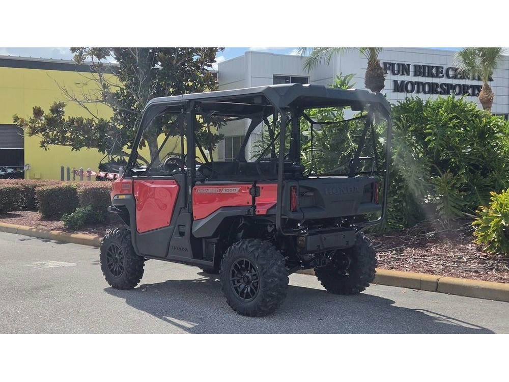 2026 Honda Pioneer 1000-5 Deluxe
