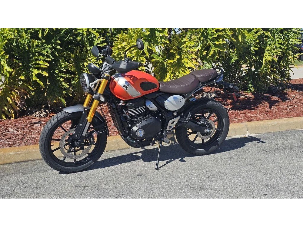 2026 Triumph Scrambler 400 X Baja Orange/aluminium