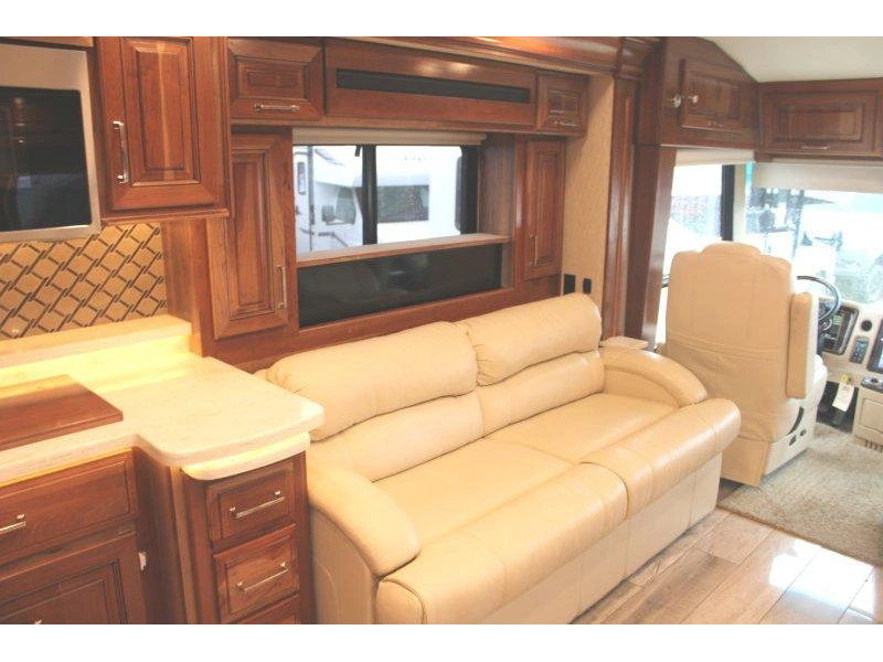 Entegra Coach Anthem 44f 2020 alt