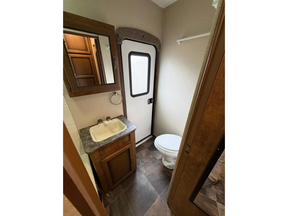 2017 Crossroads Rezerve 31bh alt