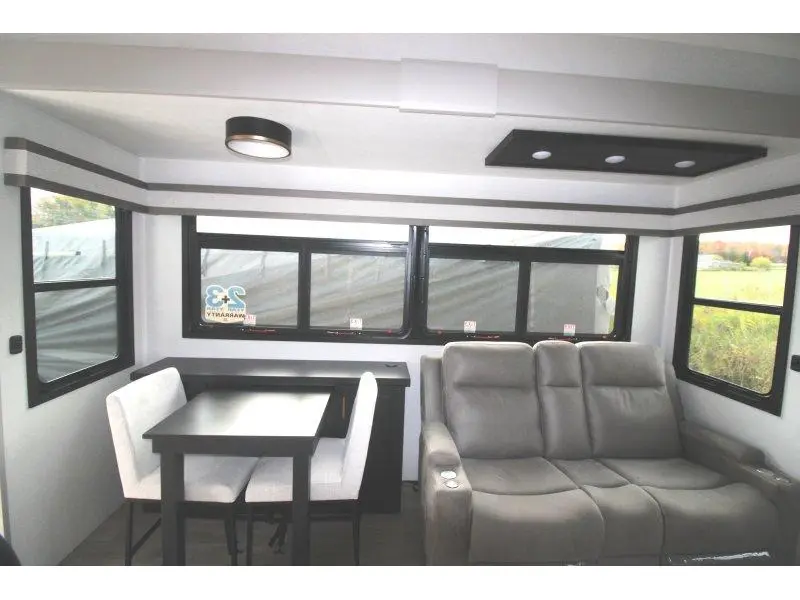 2027 Jayco North Point 310RLTS