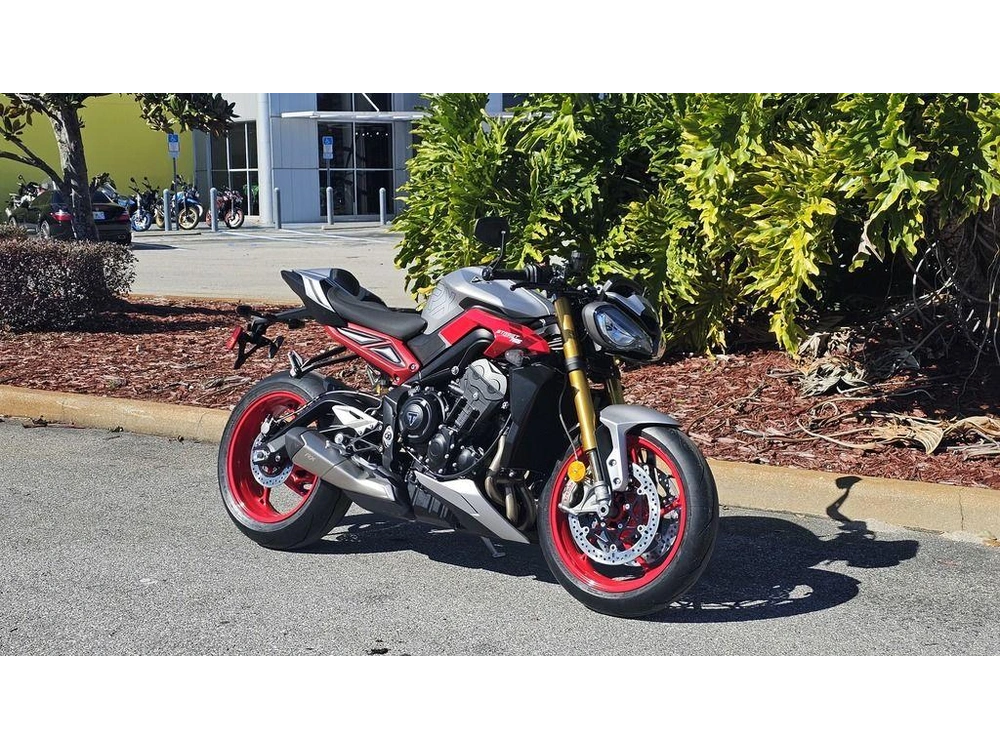 2026 Triumph Street Triple 765 Rx