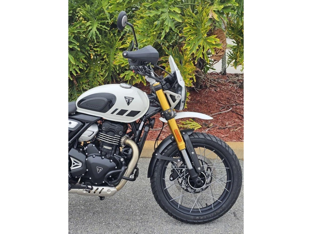 2026 Triumph Scrambler 400 Xc Vanilla White