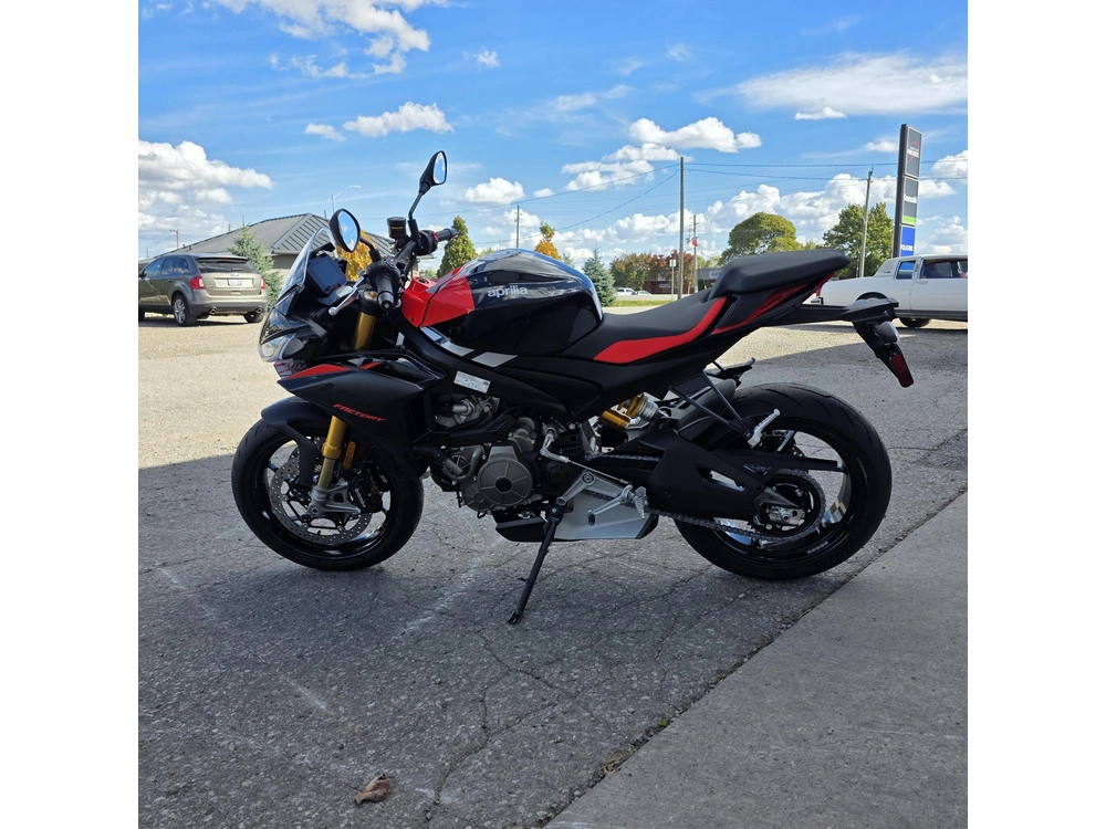 2026 Aprilia Tuono 660 Factory