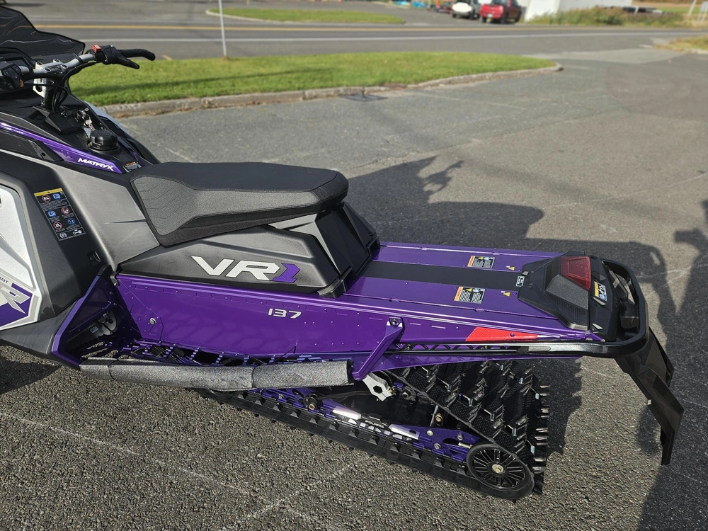 Polaris 9r Indy Vr1 137 2027 alt
