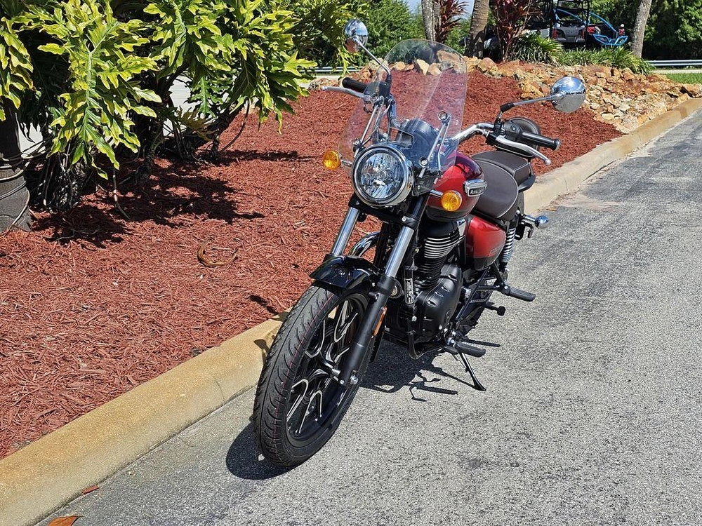 2024 Royal Enfield Meteor 350 Supernova Red