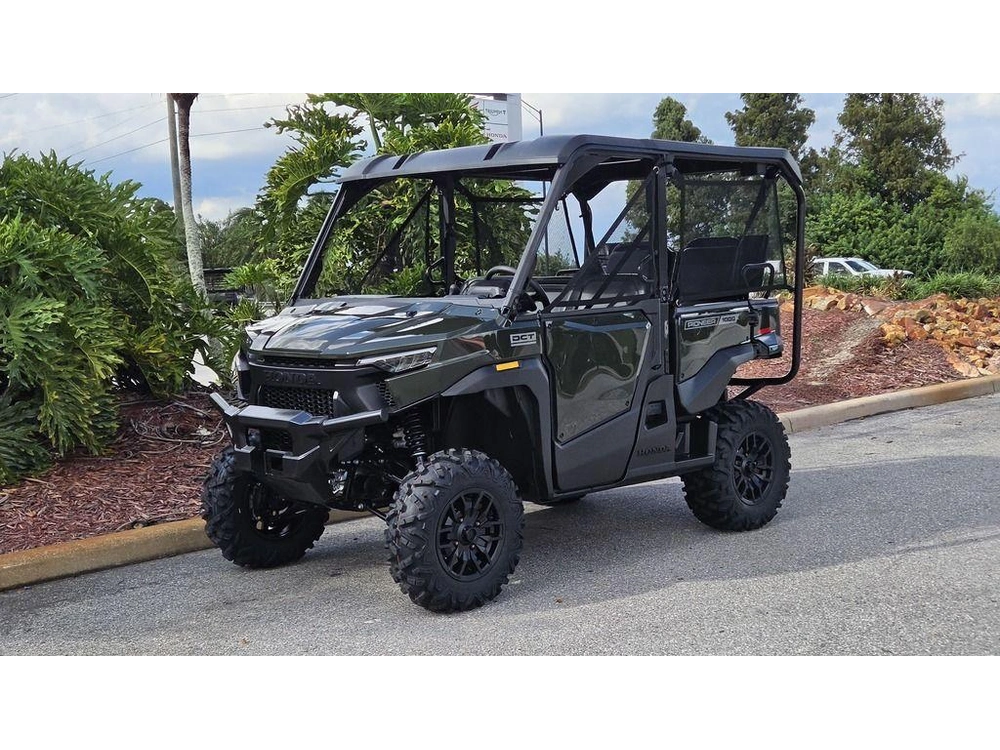 2026 Honda Pioneer 1000-5 Deluxe
