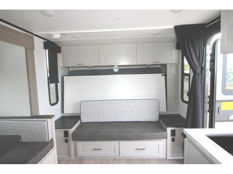 2027 Jayco Jay Feather 19mbs