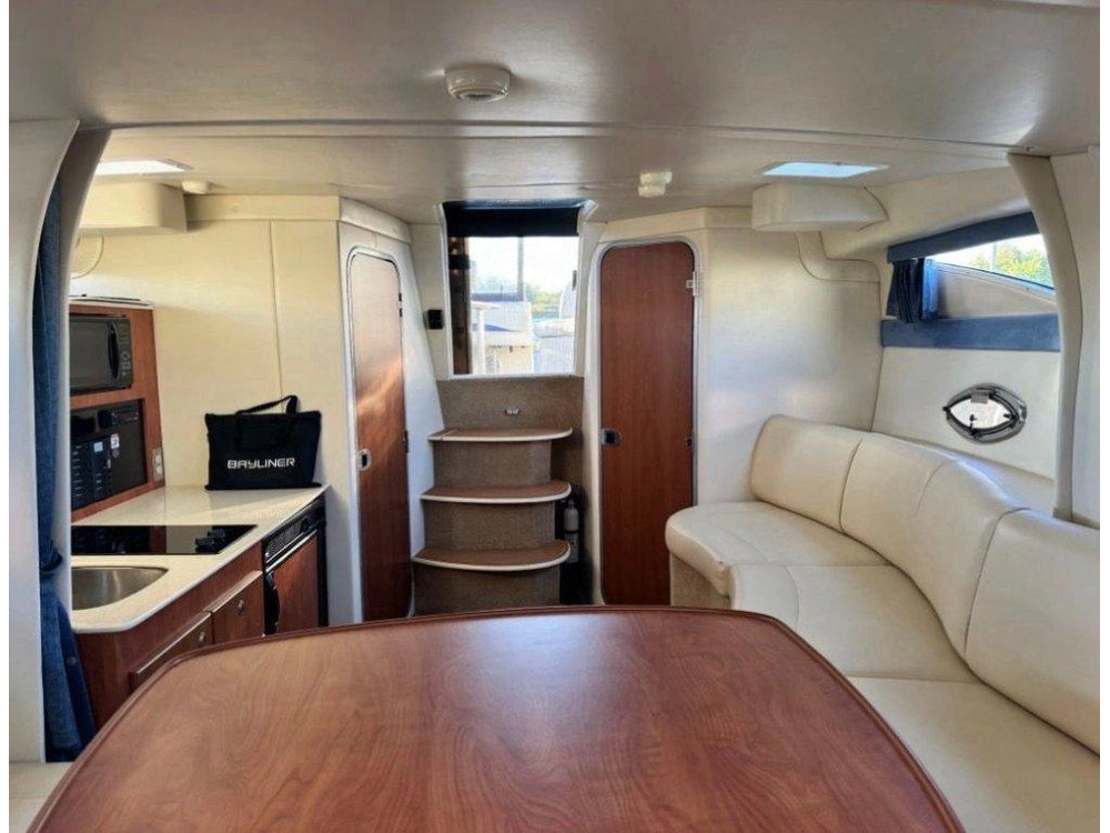 2007 Bayliner 325 Sb