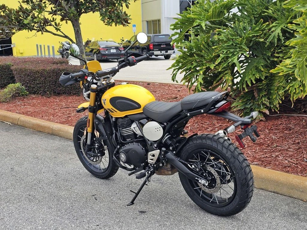 2026 Triumph Scrambler 400 Xc Racing Yellow