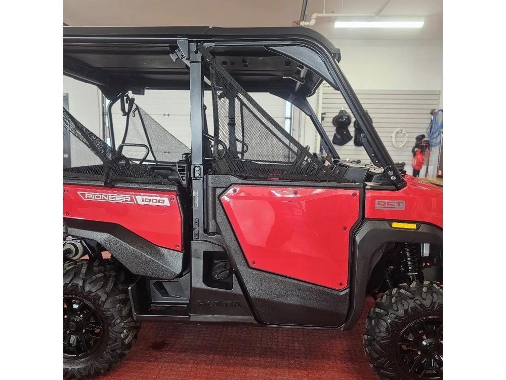 2026 Honda Pioneer 1000 5p Deluxe
