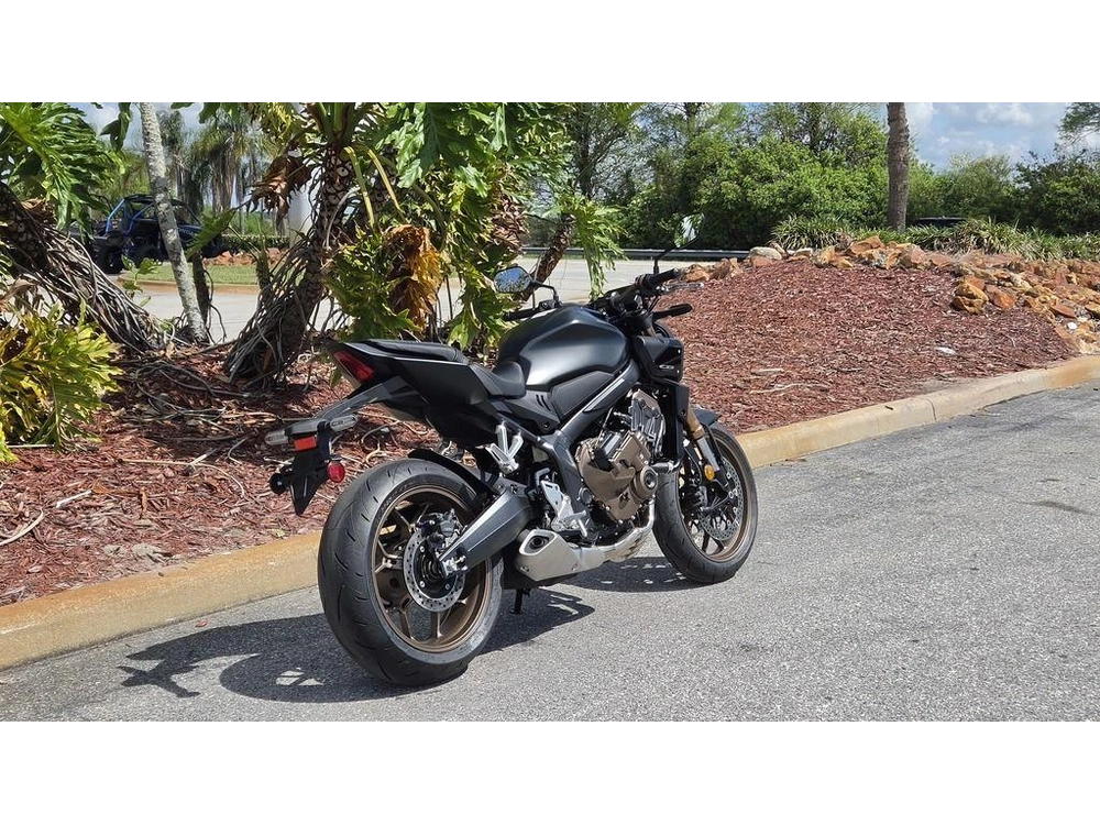 2026 Honda Cb650r E-clutch