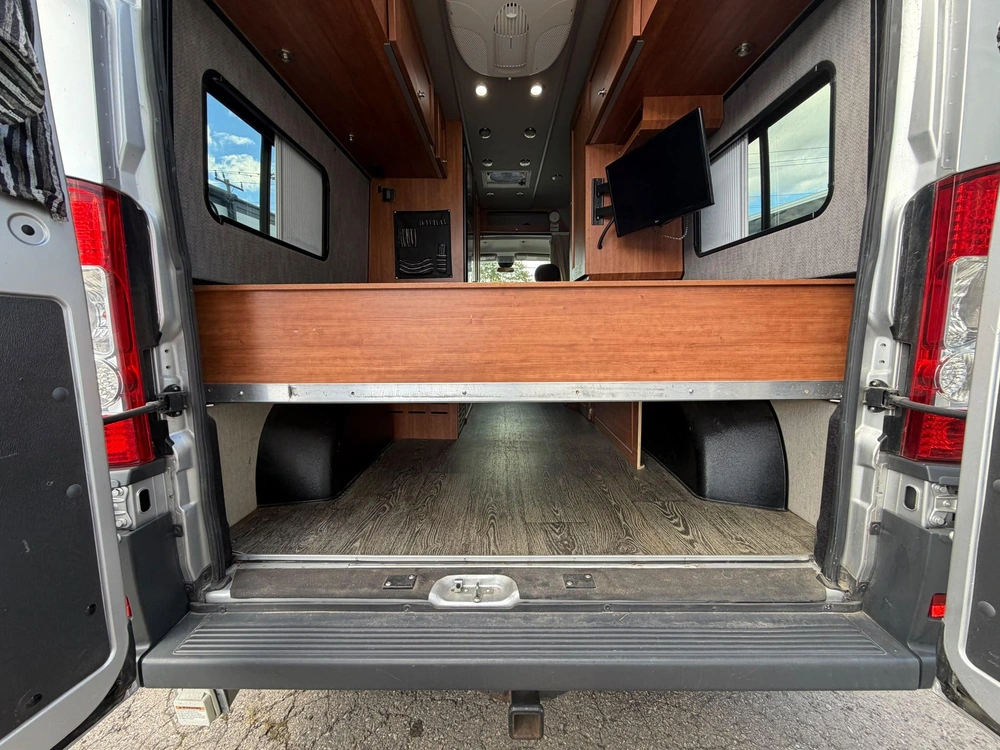 2018 Roadtrek Simplicity Srt