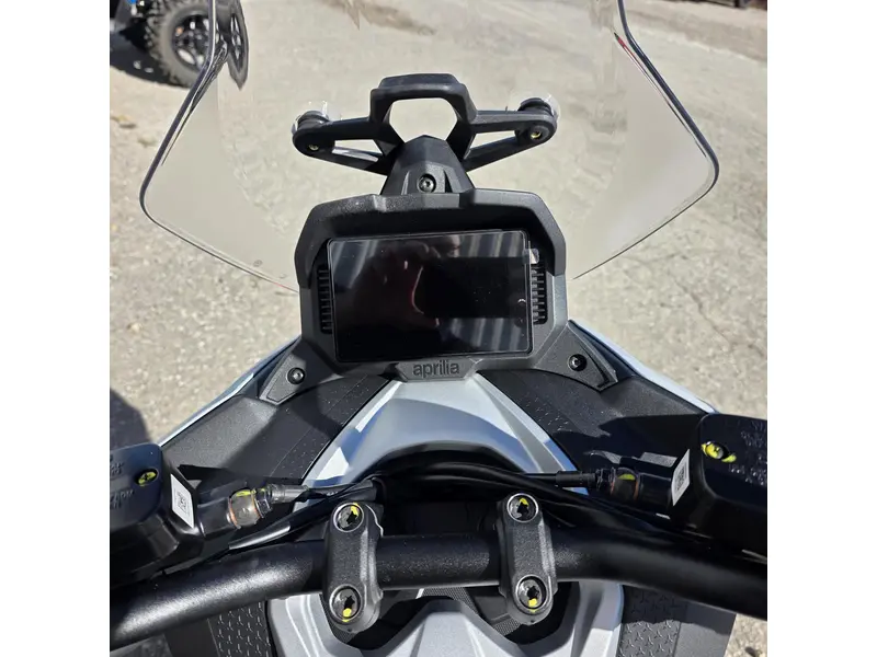 Aprilia SR GT 400 2027