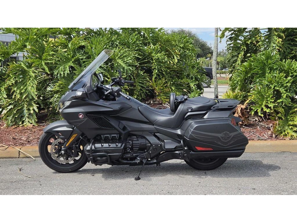2025 Honda Gold Wing 50th Anniversary Dct
