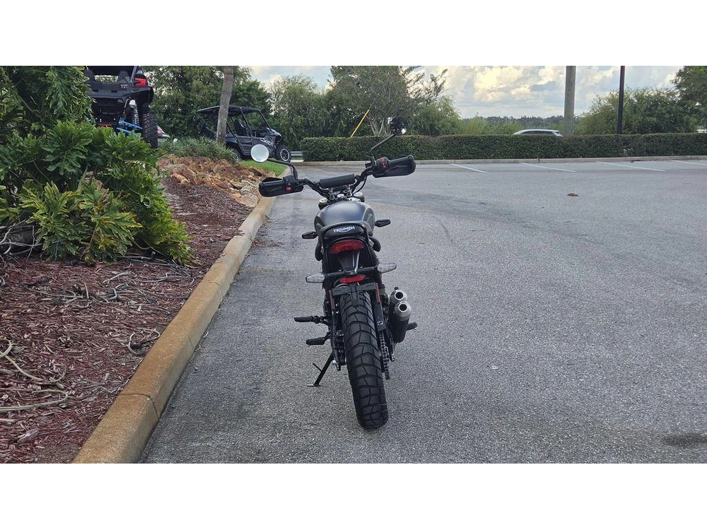 2027 Triumph Scrambler 400 X Matte Pewtergrey/matte Khaki Green