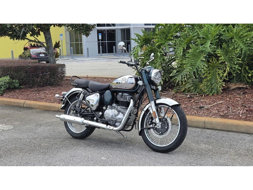 2027 Royal Enfield Classic 350 Emerald Green